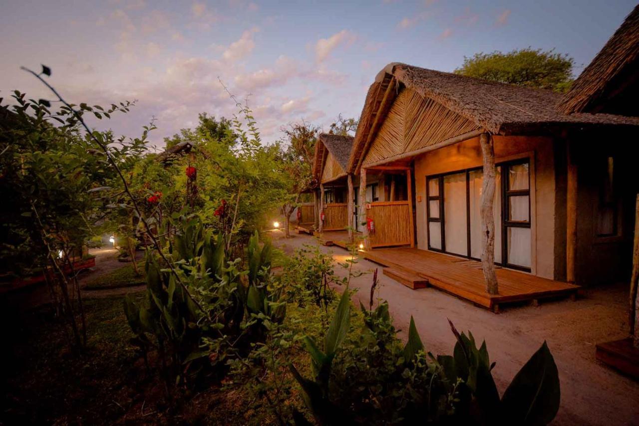 African Excursions Guest House Khwai Екстер'єр фото
