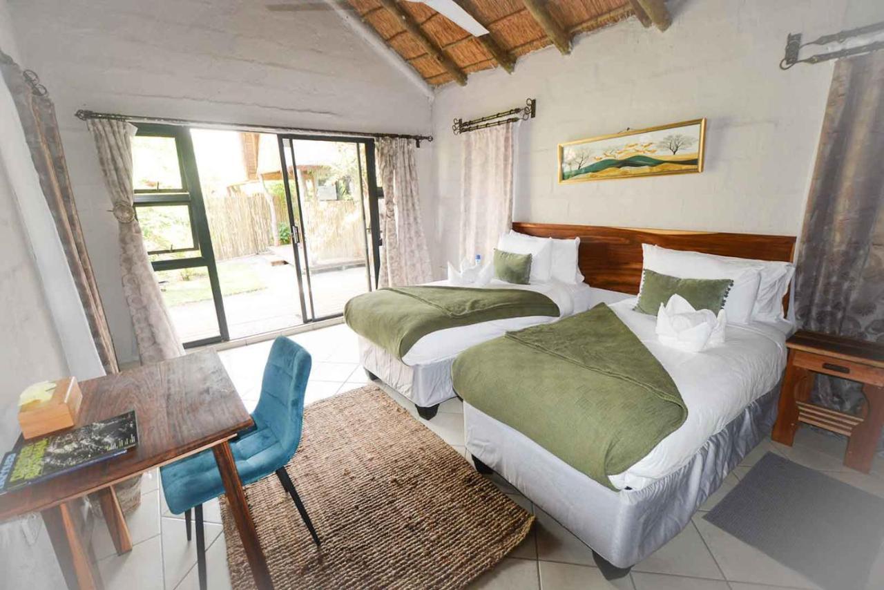 African Excursions Guest House Khwai Екстер'єр фото