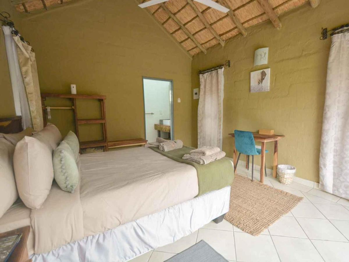 African Excursions Guest House Khwai Екстер'єр фото