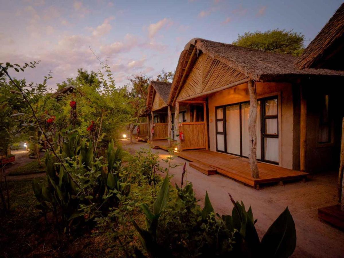 African Excursions Guest House Khwai Екстер'єр фото